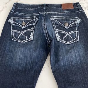 Maurices Jeans Women's Blue Denim Cropped Capri Jeans Size 5/6 regular NWOT